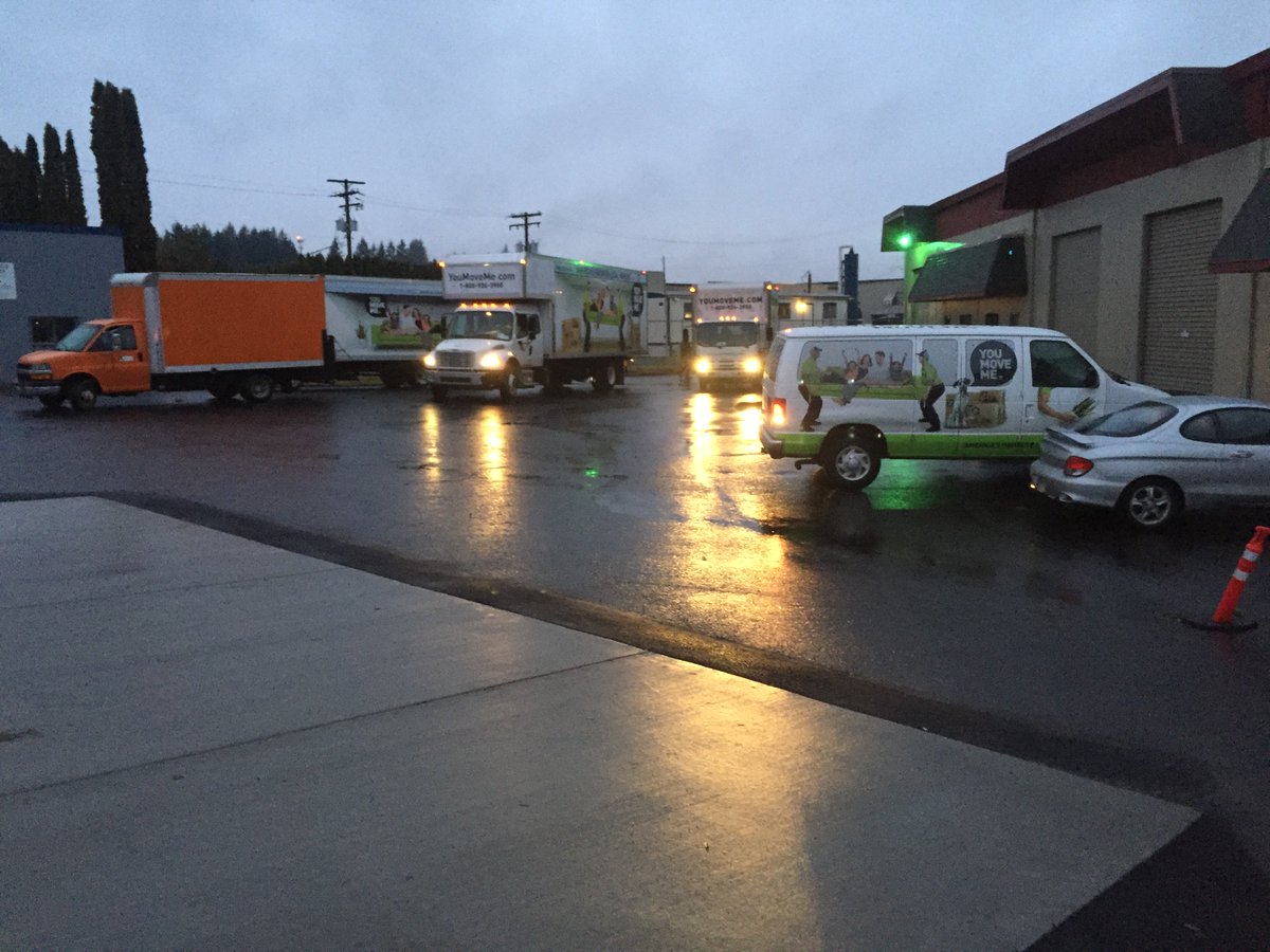 YouMoveMePDX's tweet image. This mornings roll out

#Youmoveme #fleet