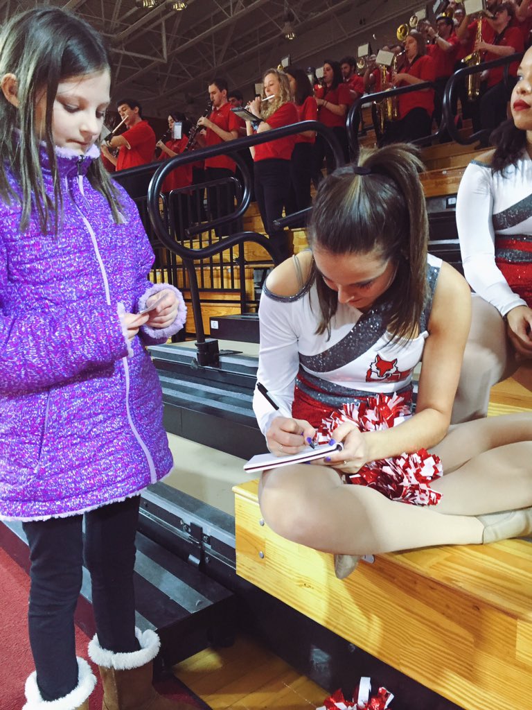 Marist Dance Team tweet media