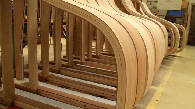 MusicDynamicsUK's tweet photo. What an amazing process to make such a beautiful instrument! https://t.co/W54PiJld34 https://t.co/KSVUUk2tSj