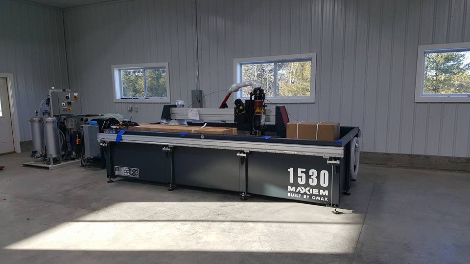 MCRLinc's tweet photo. Installing a new #Maxiem 1530 at Champlain Precision #waterjet #MCRL #Omax https://t.co/jqAUaPZHI8