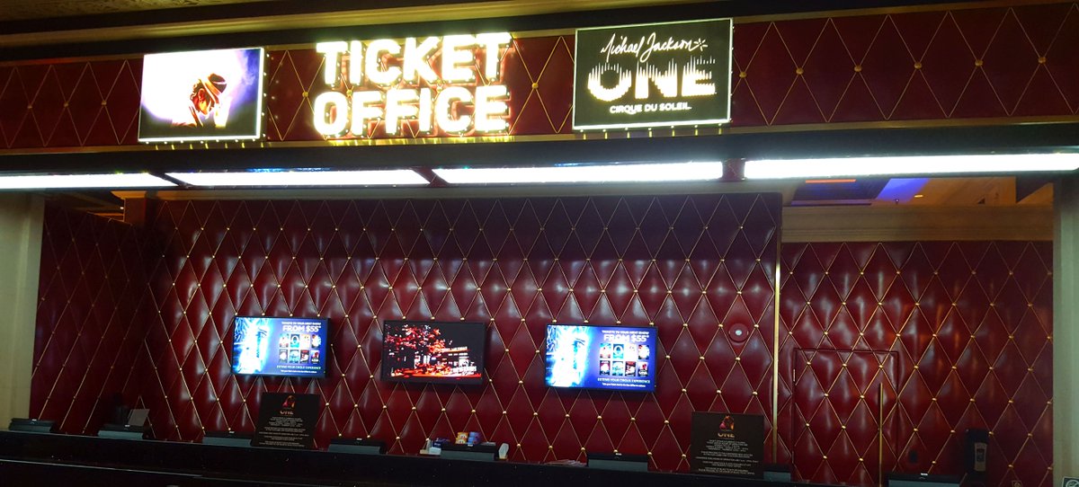 MandalayBay's tweet photo. Make sure to rock with the King of Pop while you're in #Vegas. https://t.co/mJdmMQzTDq