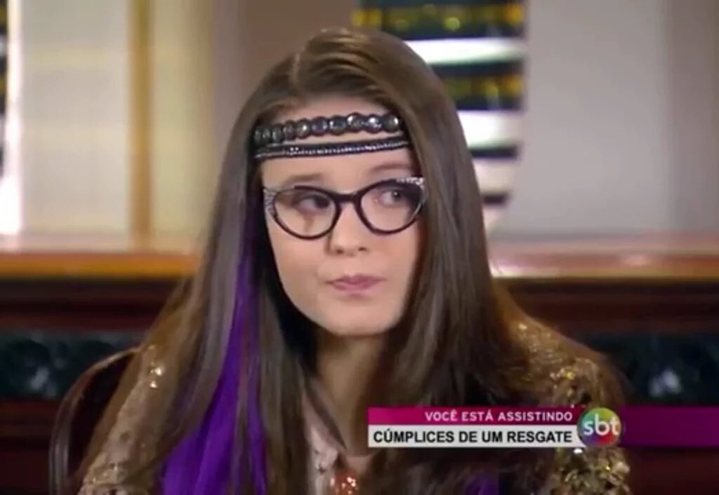 Euu_Manuela's tweet photo. Eu estou achando estranho ou a #Priscila  que esta,por que a isa nunca ia fazer isso. Mas a #Manuela sim..........✌🌸 https://t.co/Uj587rcBTX