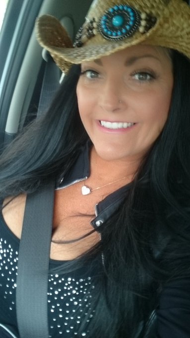 Whoo hoo driving to #Vegas @AdultCamAwards @_KGBStudios @CamConference @CamModelParty https://t.co/5<a href="/tag/vegas"class="tags">#Vegas</a><a class="tags" href="/tag/adultcamawards">@adultcamawards</a><a class="tags" href="/tag/_kgbstudios">@_kgbstudios</a>