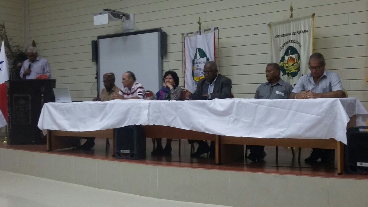 CruColon's tweet photo. Evento Conmemorativo del 09 de Enero: Salón Humberto Zárate, 12-1-2016 https://t.co/xI0akWgeQm
