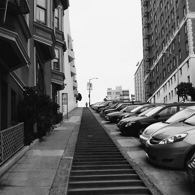 novelcollect's tweet photo. New travel story "Lost in the Fog" by @SunshineTravell published on Novel Collective https://t.co/6R2RZZQYQy https://t.co/1EdGPgc6h7