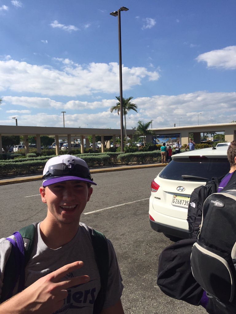 UofS_Baseball's tweet photo. Fantastic first day in the Dominican Republic!! #RoyalsDR https://t.co/Ohqxf7MIv1