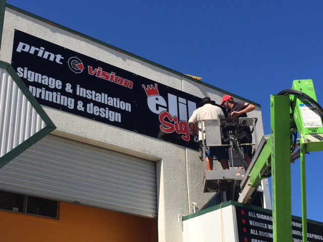 print_vision's tweet photo. New signage at the Print Vision / Elite Signs office! #printvision #elitesignsgraphics https://t.co/AVlnBH9SnU