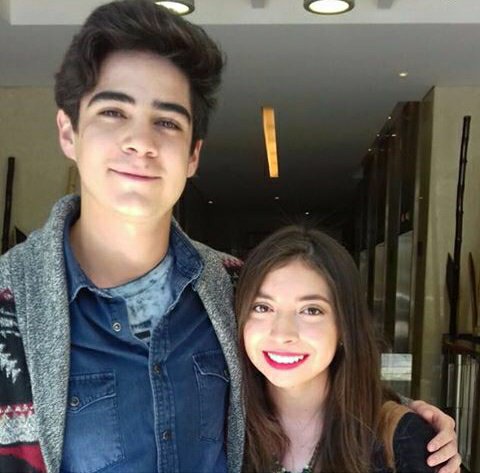 Cd9centroameri's tweet photo. Foto de @JosDice con una Coder :)

~Juli https://t.co/FnN8yeMoZ4