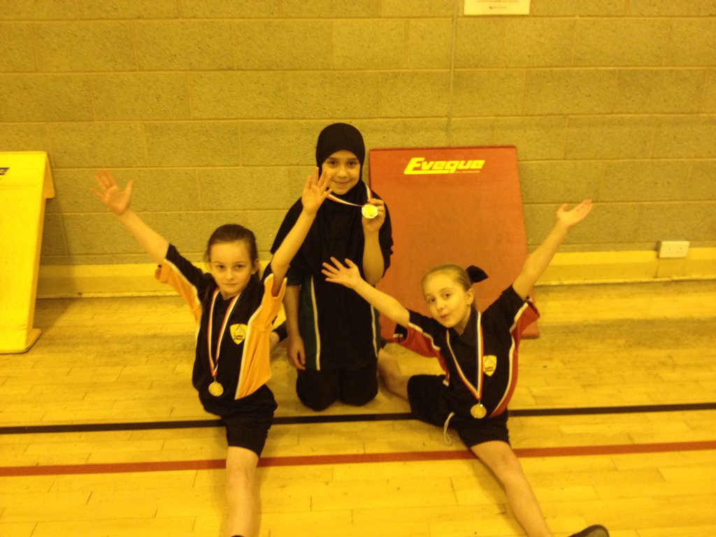 Audley_TeamPE's tweet photo. Who needs a team of 4, when you have these 3? #Determination #Tactics #Runningstars https://t.co/29fafcojyG