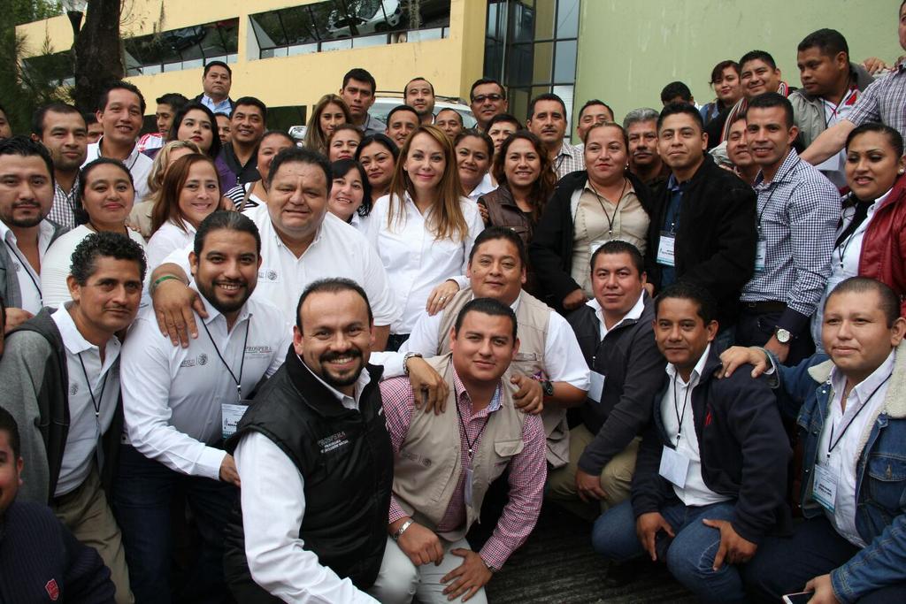 rafatabasco10's tweet photo. La Delegación Tabasco presente Xalapa Ver. Capacitación  R/A. Moviendo a Mexico.@paula_hdz @EPN @jmvalerapiedras https://t.co/nk9wvzmuMT