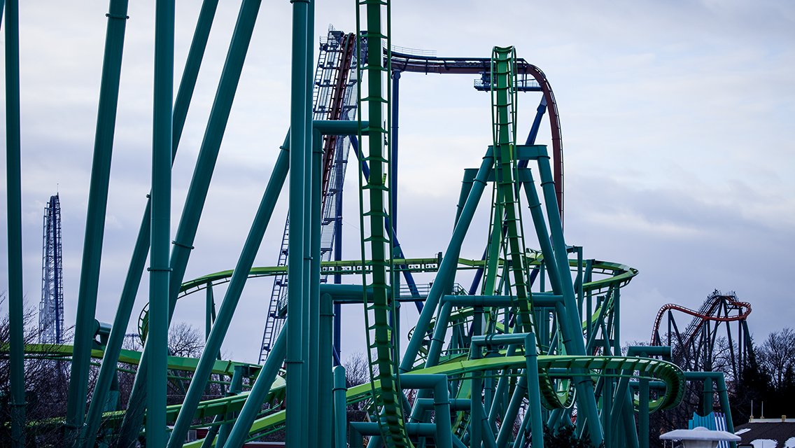 cedarpoint's tweet photo. Every day is #BlueMonday when you can't ride roller coasters. Not to mention a wind chill of -3˚ F. https://t.co/H6A3Dqd391