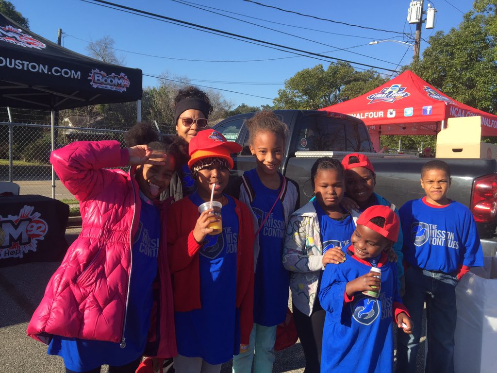 MerakiBoxCollab's tweet image. There are no days off!! Meraki Kids Rock!