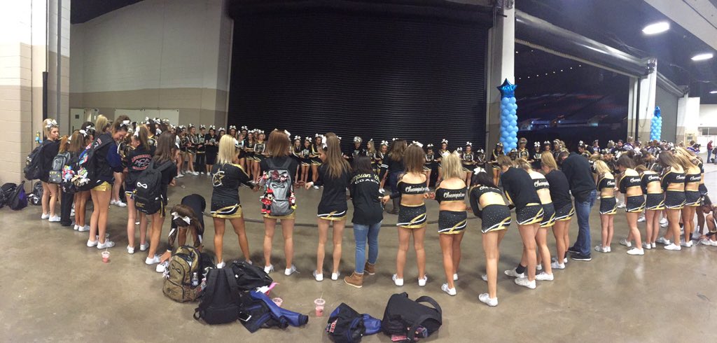 CoachSBreckley's tweet image. @ChampionCheerAS One family. #PaintFWGold @cca_blaze @ccalightning @cca_ember @furycca @CCA_HEAT CCAThunder