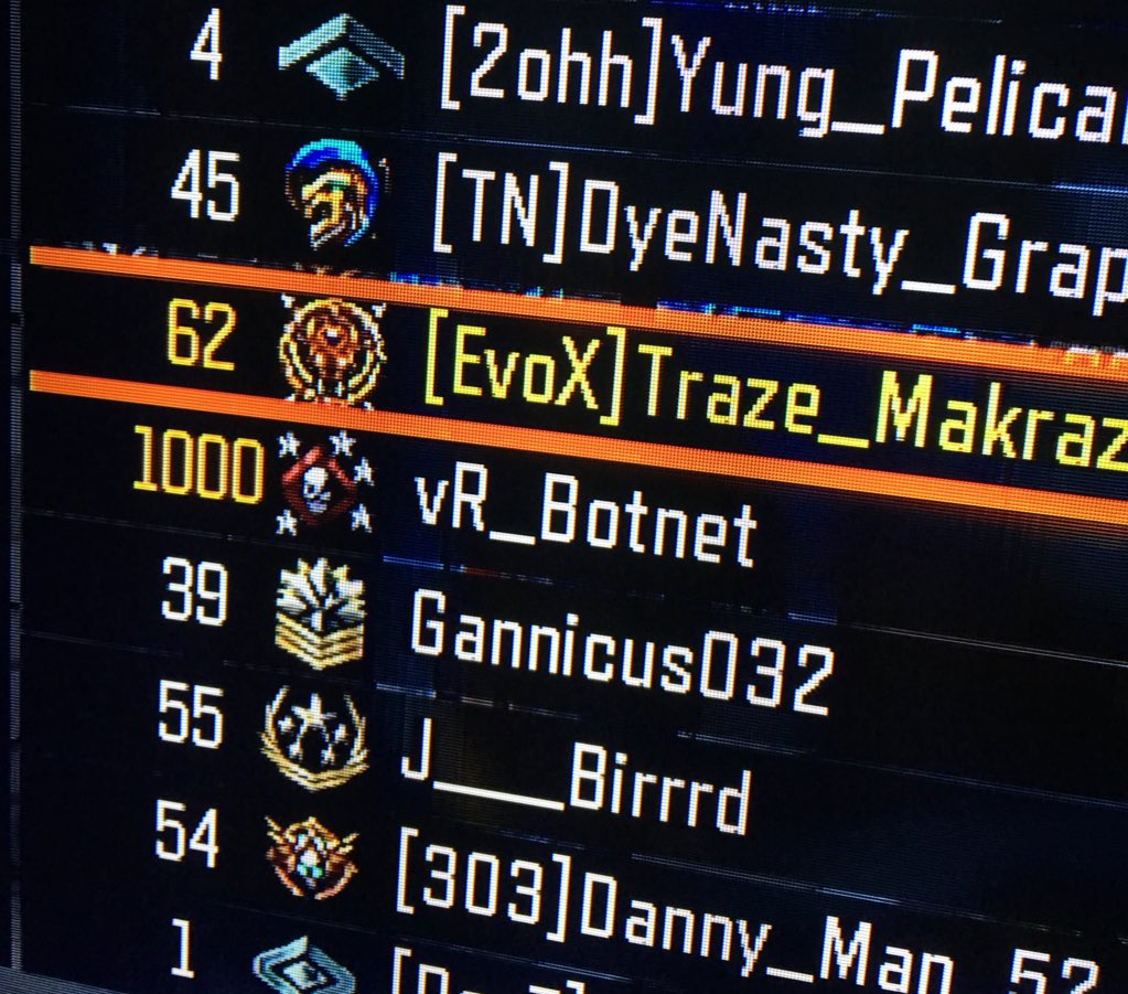 TrazeMakraze's tweet photo. @Treyarch vR_Botnet is selling fake master prestige accounts and spamming people online https://t.co/mkdy59EqqZ