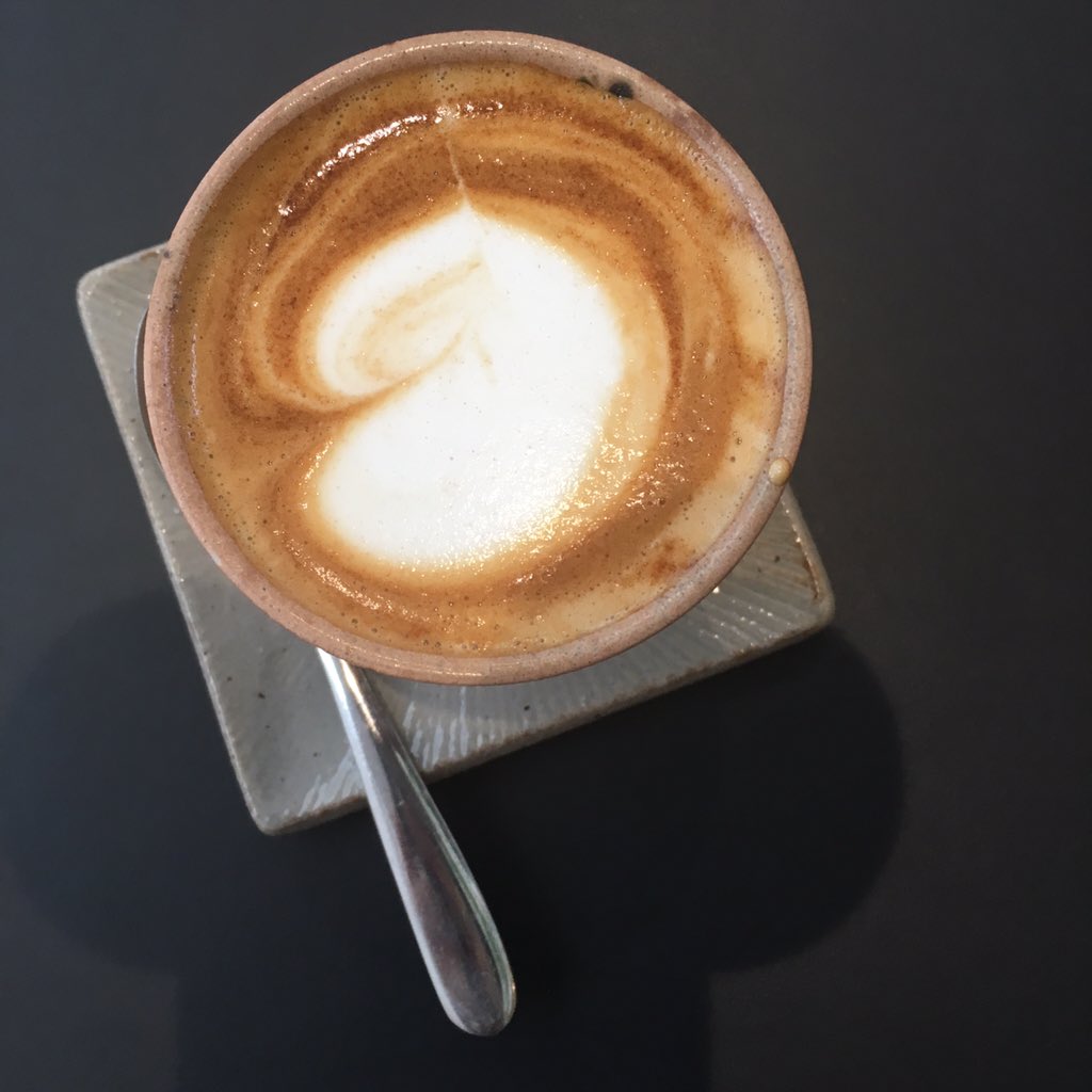 #aboutthismorning Smoked mushrooms, haloumi &amp; poached egg <a href="/WynyardCafe/">Wynyard</a> 😍 Good morning tweethearts! 🍴