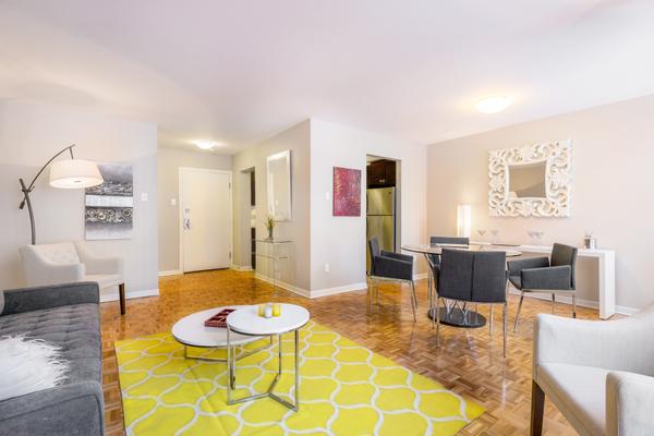 clvgroup's tweet photo. #nowyourehome: #1bdrm apartments in #Montreal's #CôteSaintLuc now for #rent! @RentSeeker 
https://t.co/2FDMrud4CK https://t.co/pqwsORHxJb