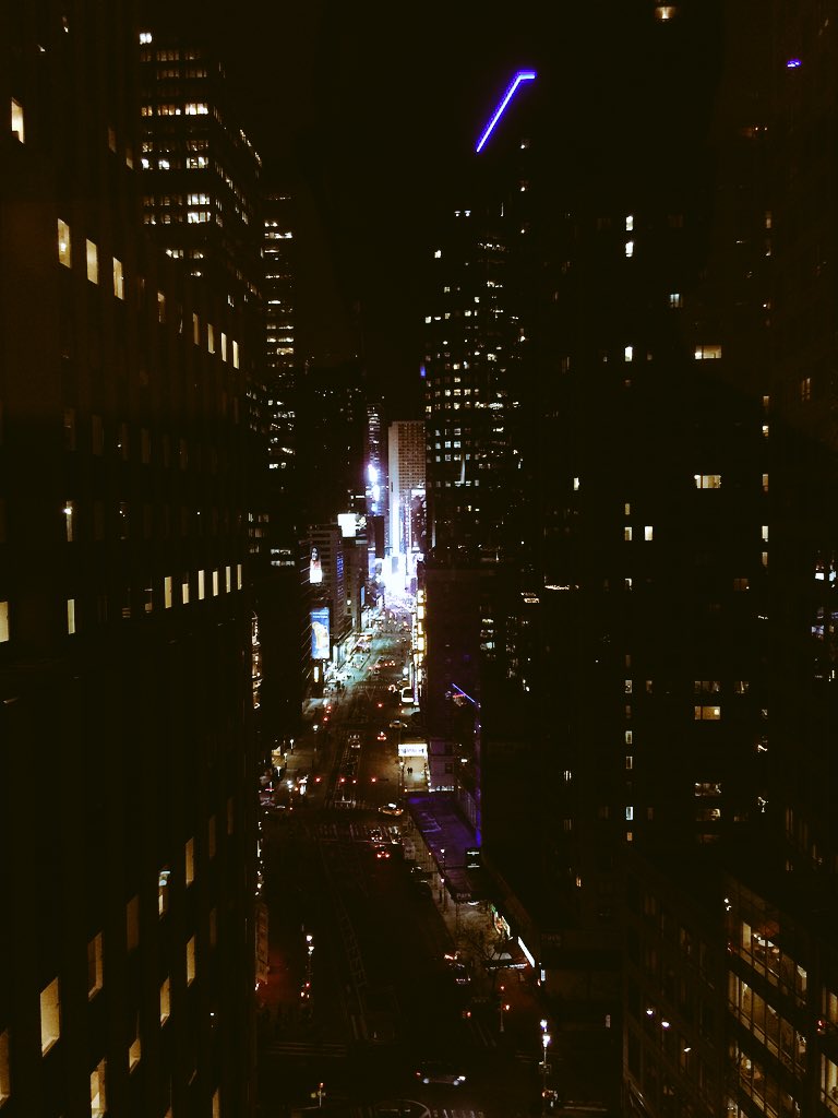 RichardHadderz's tweet photo. #cousindave is watching!! #superhero #thenight #issafe @davehenk https://t.co/W71whHsXUm