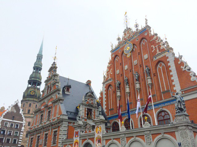 These are 10 cities in #Europe you should definitely take a break in!  velvetescape.com/2016/01/europe…