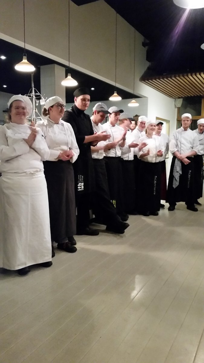 @HarmenLigthart diner d'honneur stenden, geweldige avond, dank! <a href="/dewijnjuf/">@dewijnjuf</a> <a href="/Johnlegebeke/">John Legebeke</a>