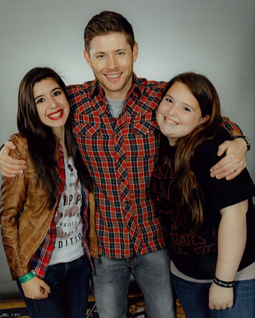 _IIISam_'s tweet photo. Throwback to exactly 1 year ago. Met the best people on earth with my best friend. I love you babe 💕 #SfCon2015 #AKF https://t.co/mhpfA5lEbY