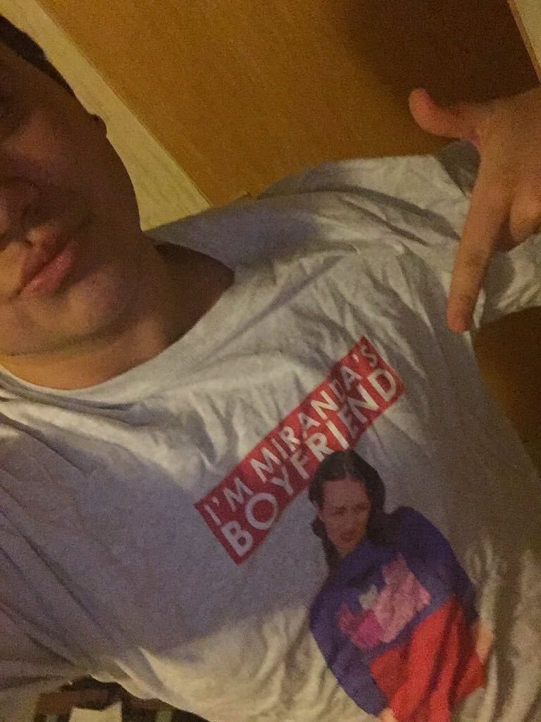 bexxirized's tweet photo. Do i look like a Fashionista ?
#ImAMirandaModel
#ImYourBoyfriend
@MirandaSings @ColleenB123 https://t.co/Wnjnc6ByEV