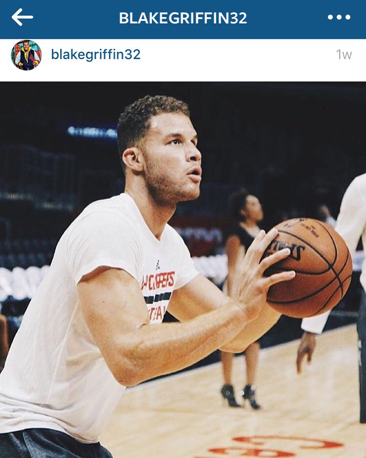 chelslynnek's tweet photo. @blakegriffin32 #NBAVote Because he's the shit &amp; so is his dunk face. And he's shown us how good he looks in a suit https://t.co/1Tc4xVhtNb