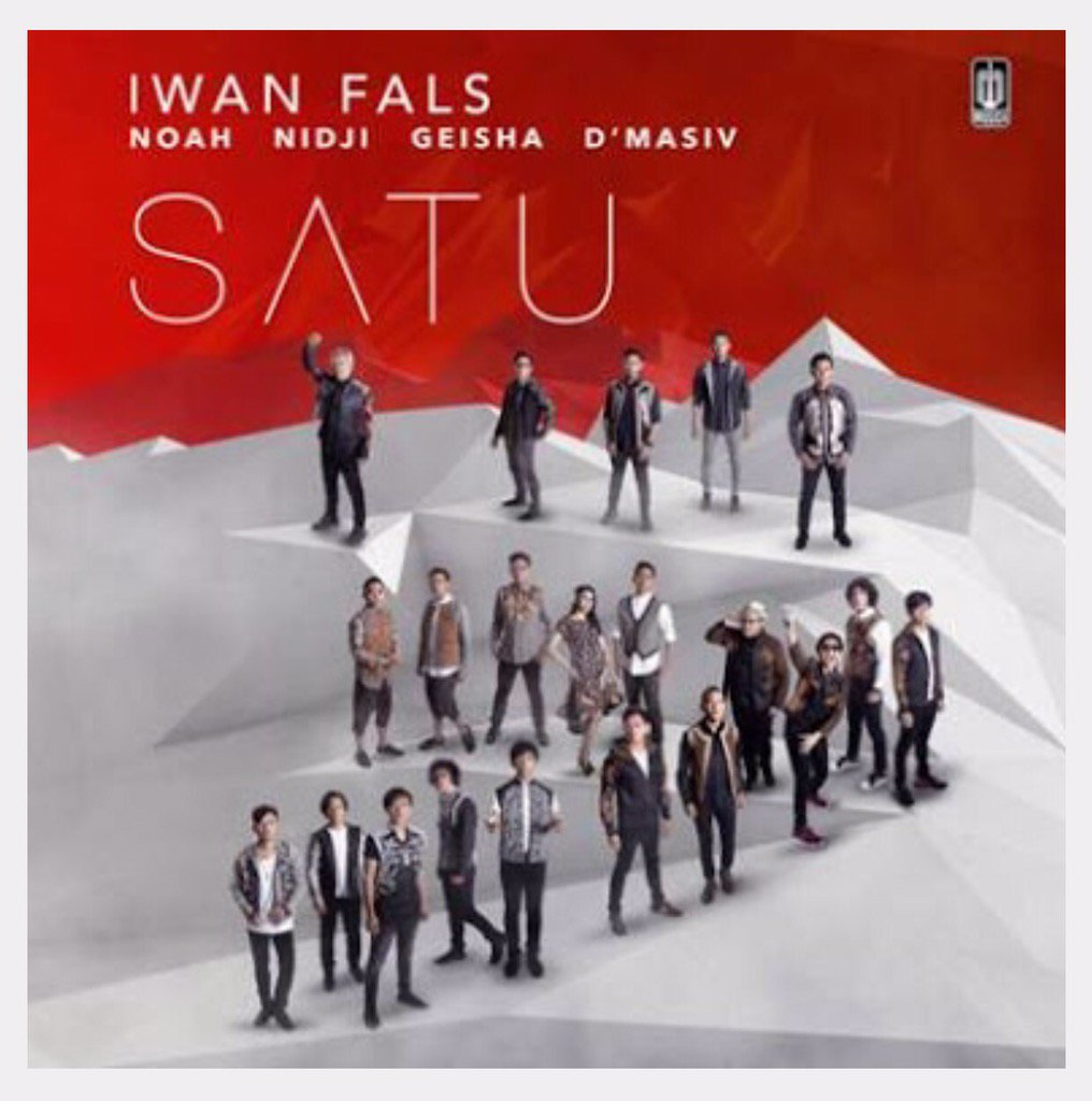 iwanfals's tweet photo. siap2 suting kemesraan #satuproject musica studio https://t.co/30DyLM3kKG
