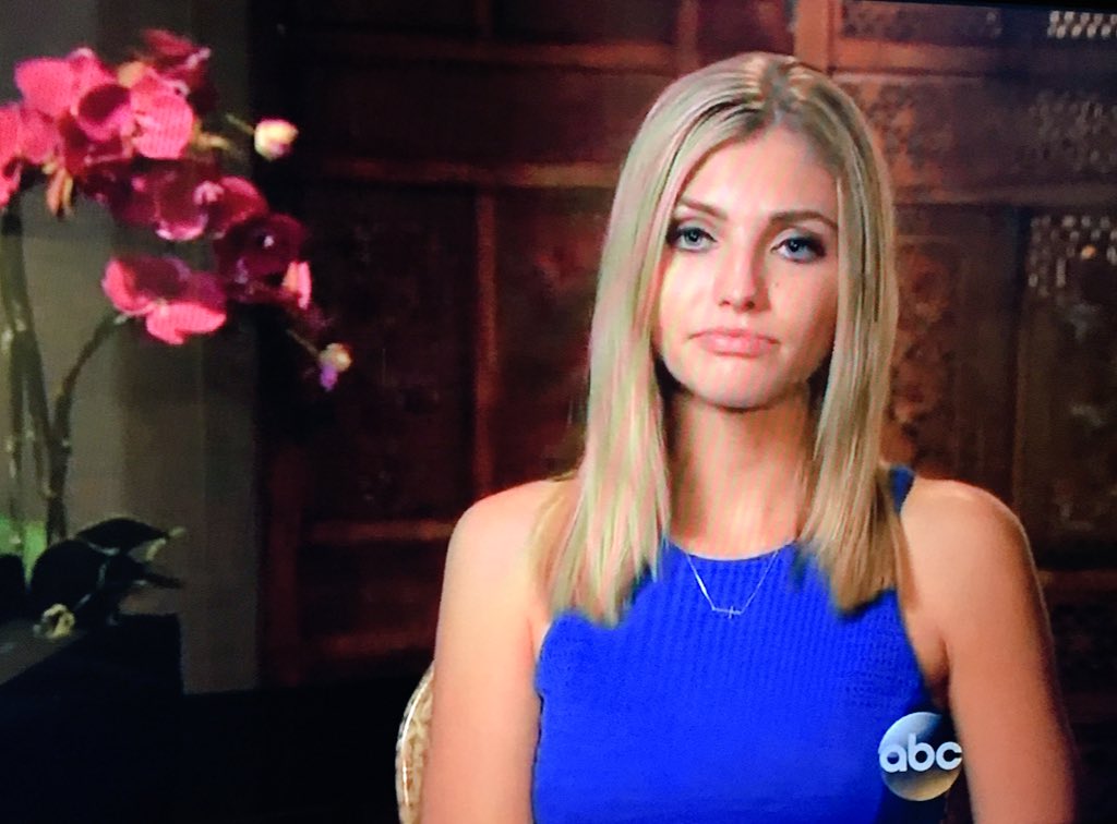 crazy - The Bachelor 20 - Ben Higgins - Episode 3 - Discussion - *Sleuthing - Spoilers* - Page 37 CZDD1XXWkAAtVpI