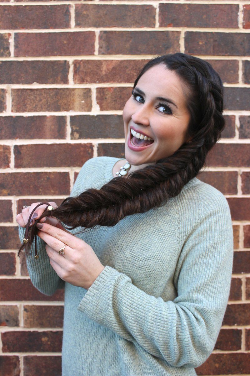 mccranston's tweet photo. Dutch Fishtail Side Braid Tutorial https://t.co/mT07TIZAJy https://t.co/fBVKKepx3B