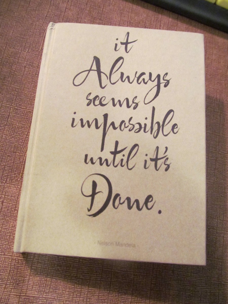 MinistersWife59's tweet photo. I love this little handmade hardcover book! Perfect for journaling! #SamutNote https://t.co/QB8jIVcoId https://t.co/JJ10g0NzG3