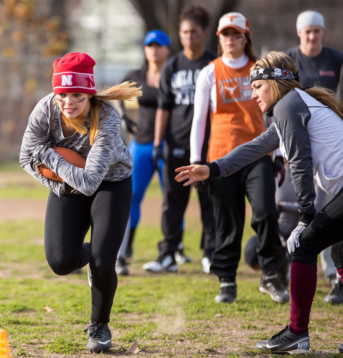 RalphArvesen's tweet photo. Photos, Austin Acoustics mini-camp for Legends Football League (LFL) #MyLFL #AustinAcoustics
https://t.co/3c9sl0Bqrj https://t.co/RmDHQn2zJo