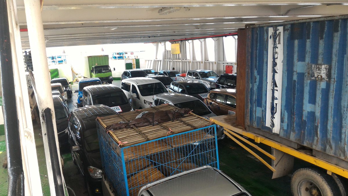dinalave's tweet photo. Risers etape 2 @ID_Datsun  menyebrang menuju Penajam #datsunrisersexpedition https://t.co/9SXfBEmRA0