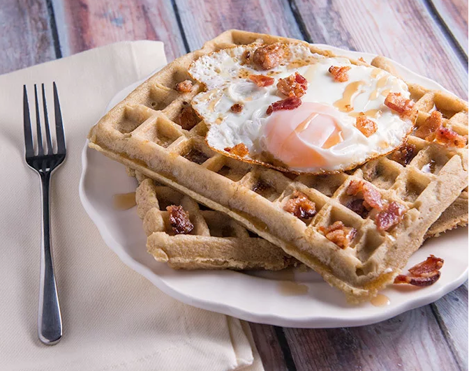 Paleorecipe24's tweet image. Bacon &amp;amp; Maple Syrup Waffles with Fried Egg Recipe #dairyfree #Kidsfriendly #shellfishfree paleorecipe24.com/bacon-maple-sy…