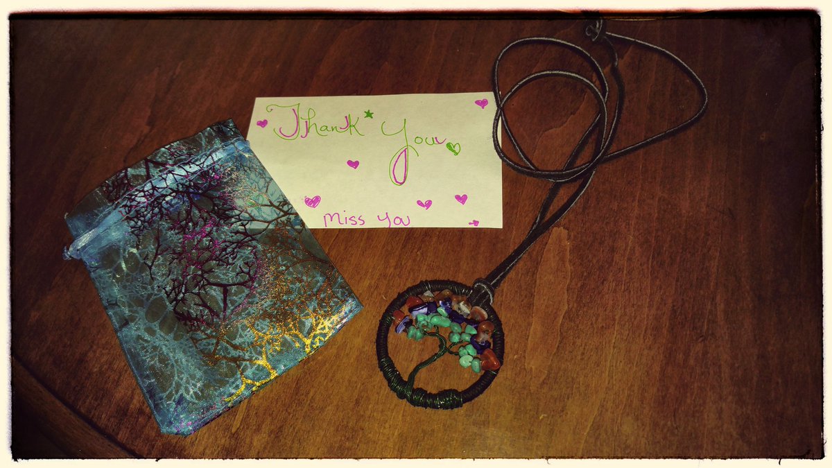 LuvsBeautyShock's tweet photo. @ZoMbiieBarBie_  made me this Beauty #TreeOfLife #HandCrafted #DIYBeautiful   ❤ ❤❤❤❤ https://t.co/JkooJllX1J