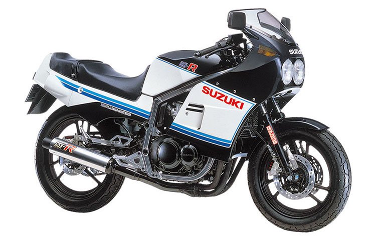 Webミスター バイク V Twitter The 444rr 4スト4気筒400ccレプリカの時代 その5 スズキgsx R 篇がアップされました T Co X1b05p0eri T Co Ckxsrfzf9d