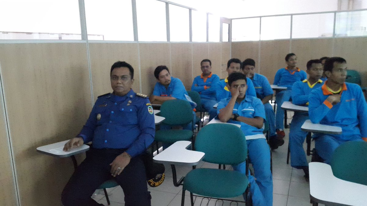 Pelatihan pencegahan dan penanggulangan kebakaran....