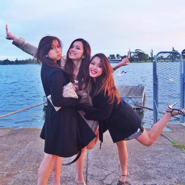 natalia__ng's tweet photo. Throwback to Melbourne '14 with my two beautiful (and whacky) sisters 🙆🏻🙋🏻💁🏻 #missingthemlikecrazy https://t.co/UlFxtLhNnw