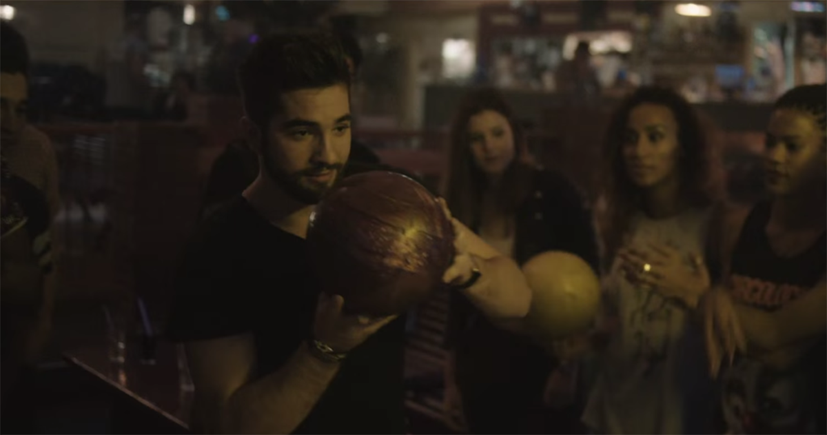 GIRACKENDJI's tweet photo. Le clip de #NoMeMiresMas a dépassé les 3 millions de vues. 
Merci pour votre soutien <3
▶https://t.co/0Qnno23X6B https://t.co/db0extsb7L