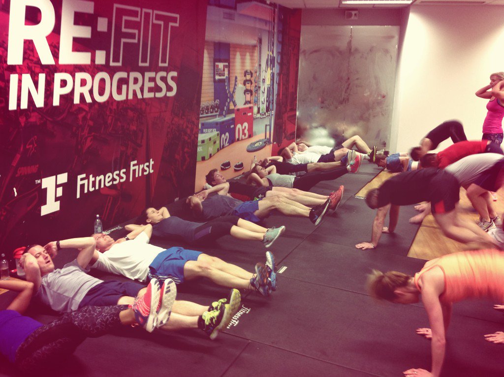 FFFenchurchSt's tweet photo. A Successful happy #RedMondayFF one of our packed out lunchtime hitt classes with @Raaylee @FitnessFirstUK https://t.co/aoNb8BS09W