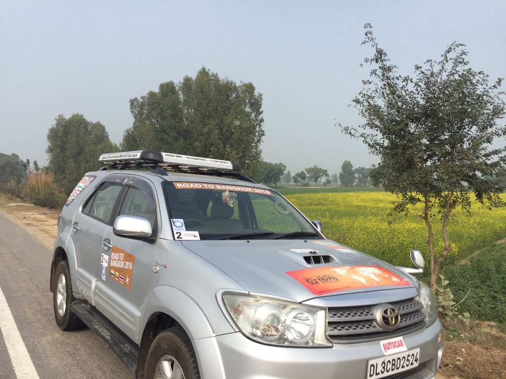 DILPREETDILSE's tweet photo. #roadtobkk enroute enjoying the rural Uttam Pradesh https://t.co/QBKkBmnIjB