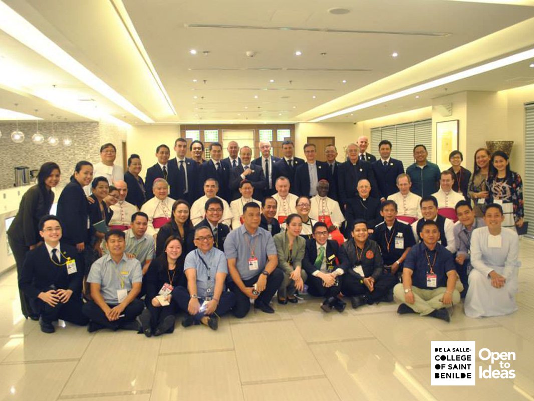 BenildeNews's tweet photo. Throwback to that time when Hotel Benilde hosted the Papal Entourage during the Papal Visit #PopeFrancisPH #PopeInPH https://t.co/l2tYnjsXlF