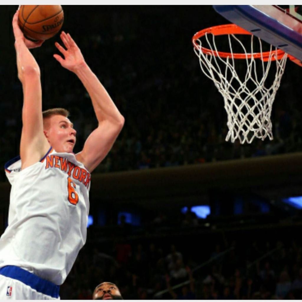knicksselfie1 tweet picture