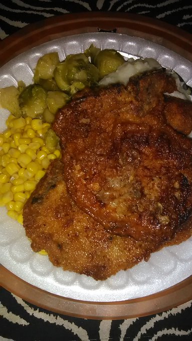 Dinner was yummy.  Pork chops, garlic mashed potatoes, brusselsprouts, corn, and dinner rolls.  #LatePost<a href="/tag/latepost"class="tags"><span>#latepost</span></a>