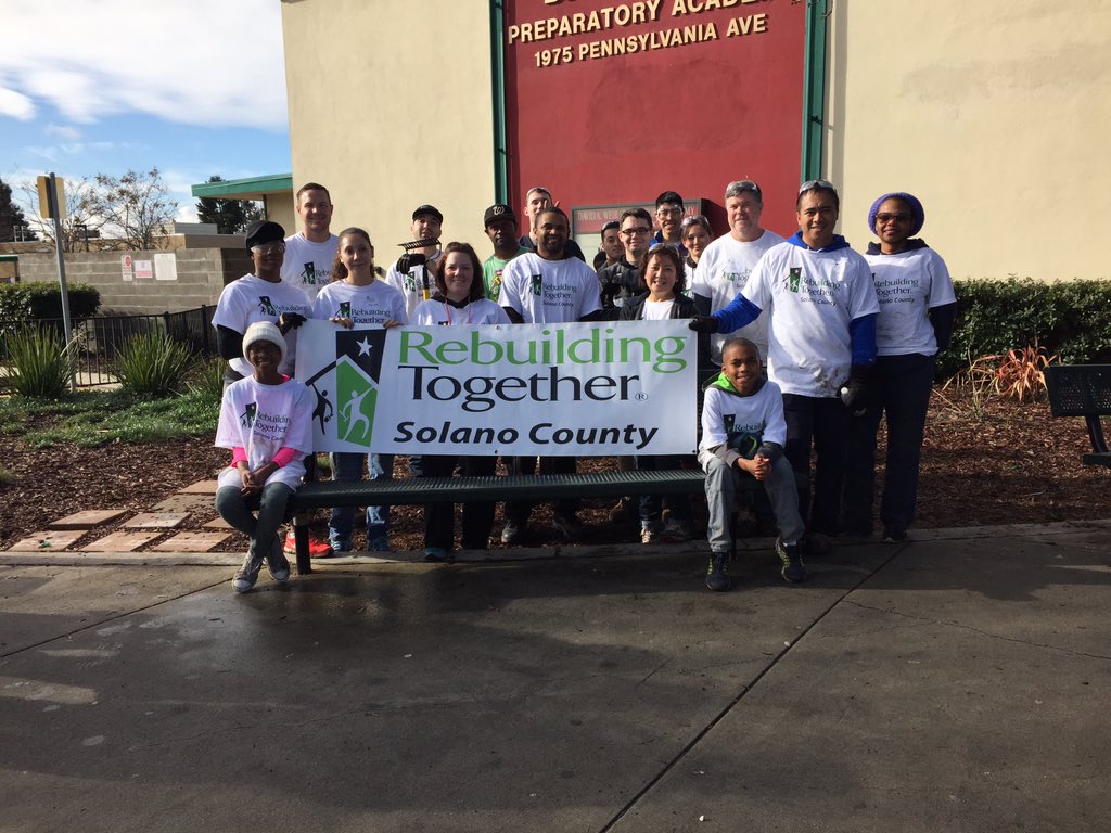 WeirElementary's tweet photo. Still in awe over what #KPCares9 
&amp; Rebuilding Together has done for #MLKDay @WeirElementary unforgettable @kpnorcal https://t.co/CXcIhDPBwQ