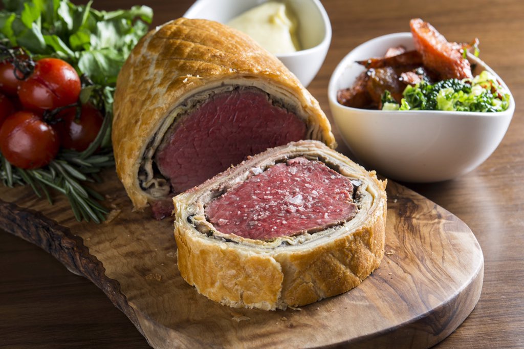 BSKSingapore's tweet photo. Wellington is on tonight @BSKSingapore #BSKMBS #marinabaysands #gordonramsay #breadstkitchen https://t.co/8qAcXBGJon