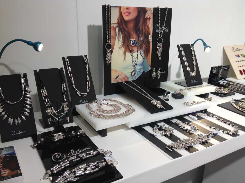 wavemarketinguk's tweet photo. @cicloncd @TopDrawerLondon @AttireAccMag Final day of the show. Stand 109 #TopDrawerLondon #jewellery https://t.co/Fc2OoNcnXJ