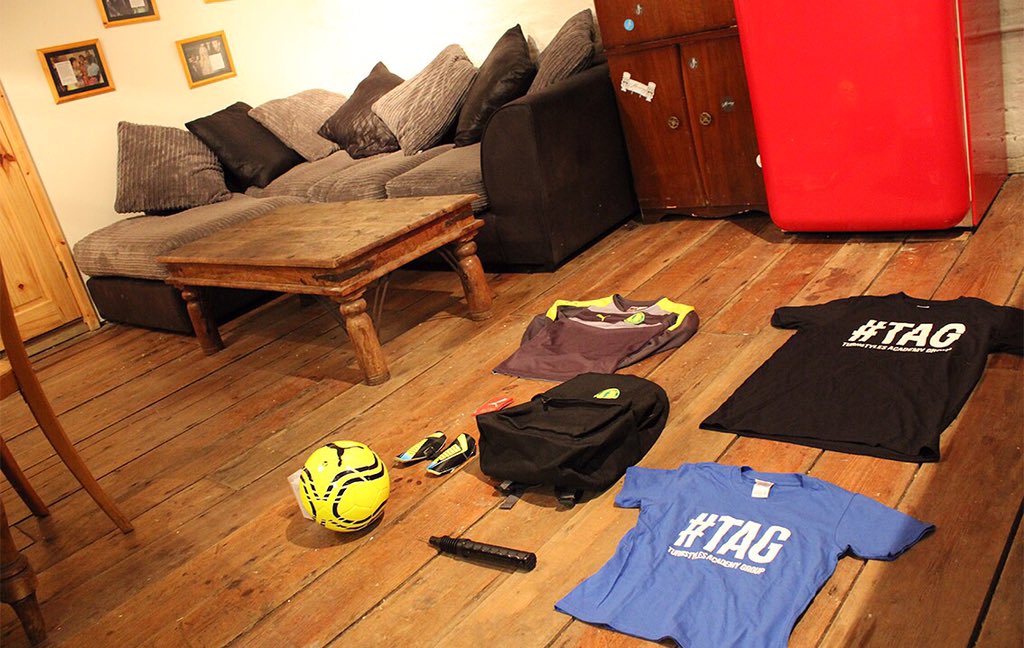 Turnstyles2011's tweet photo. 'Like &amp; Retweet' for a chance to win all this @pumafootball x @Turnstyles2011 apparel! #Brighton #London #Leeds ⚽️ https://t.co/wgL0v5kS6v