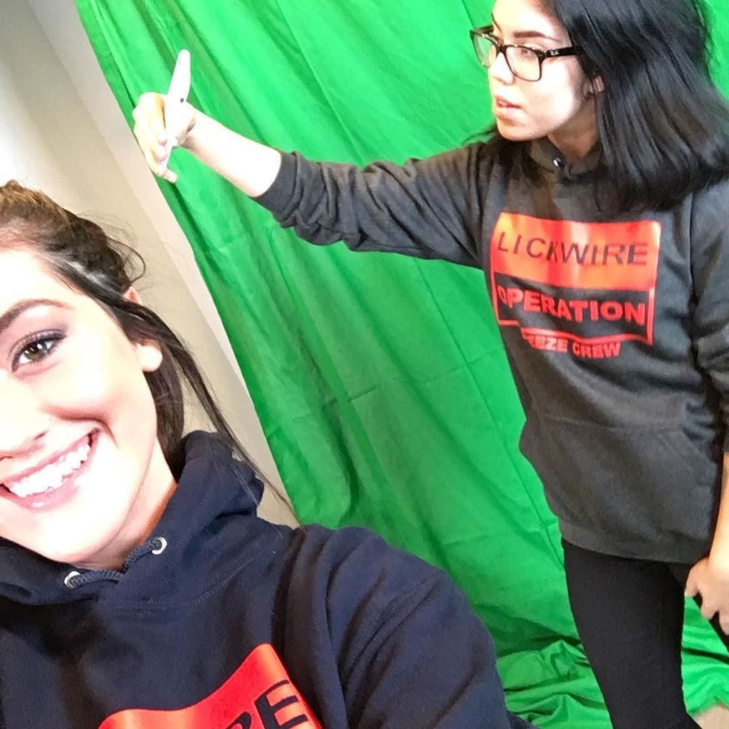 lickwireops's tweet photo. Selfie game strong with @brittbratt129 and @chanceytaylor STEEZE CREW hoodies available ne… https://t.co/4O2jaTFHI9 https://t.co/f8sKJtybt6