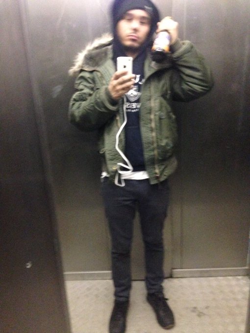 Вообще не трезвею в этой вашей Москве( https://t.co/aXPwJJdEmY