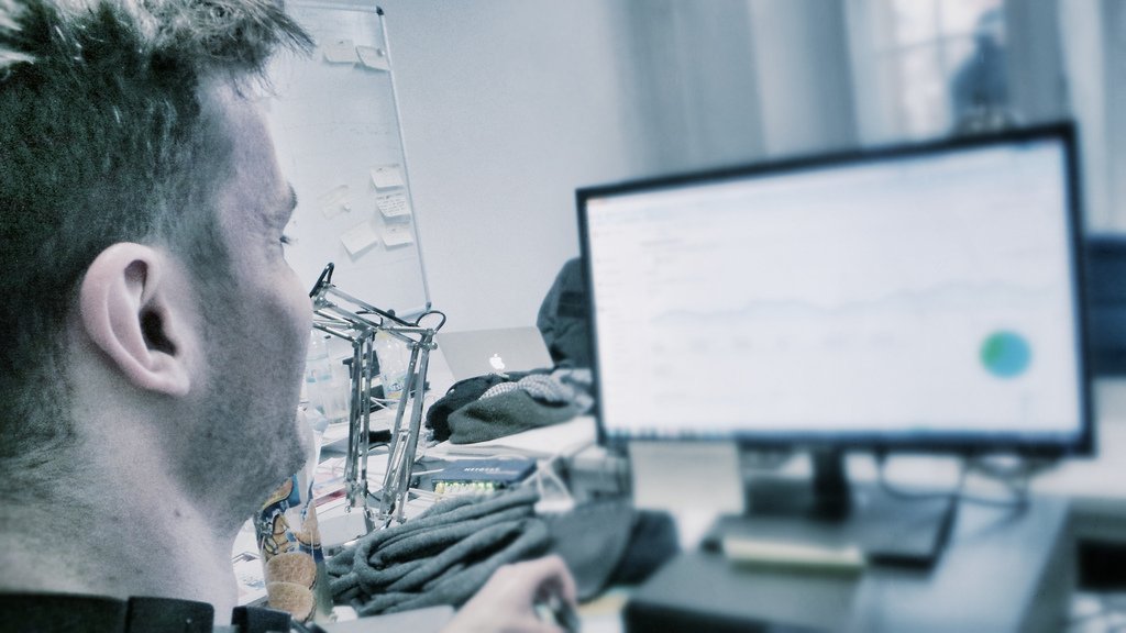 DesignValet's tweet image. Check out these strong post holidays #onlinemarketingtips. bit.ly/1RSlIlS